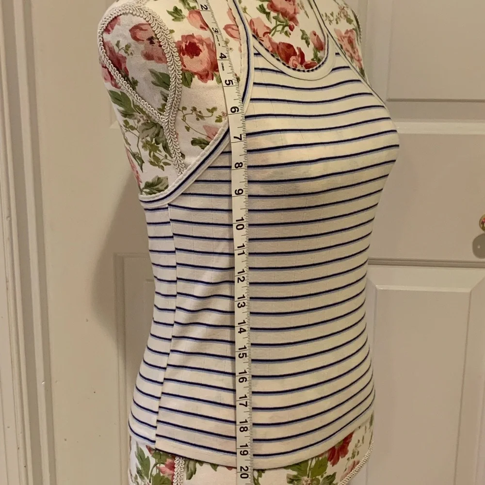 American Eagle white halter top with blue stripes size Medium - Picture 3 of 6